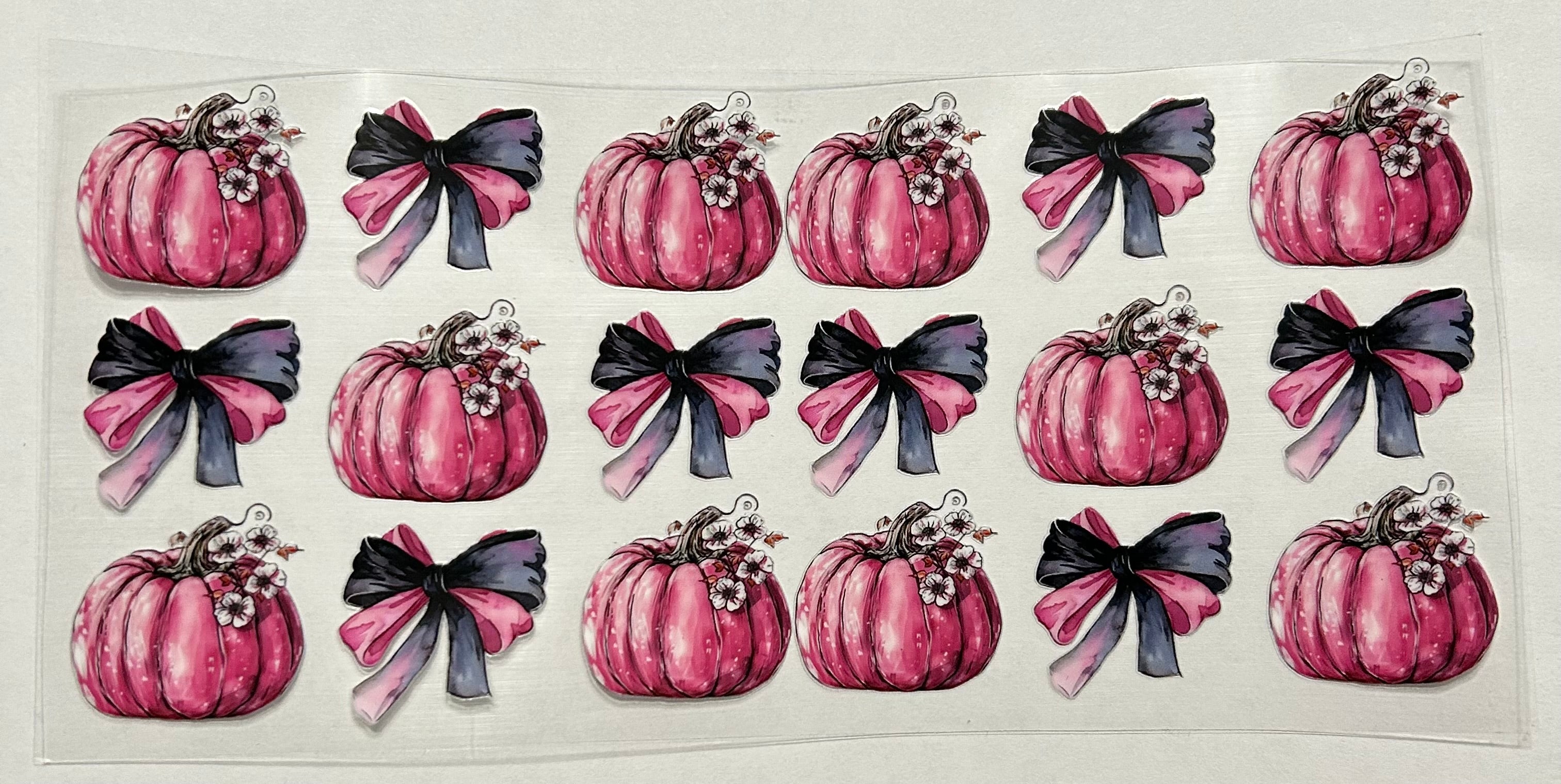 Bows and pumpkins